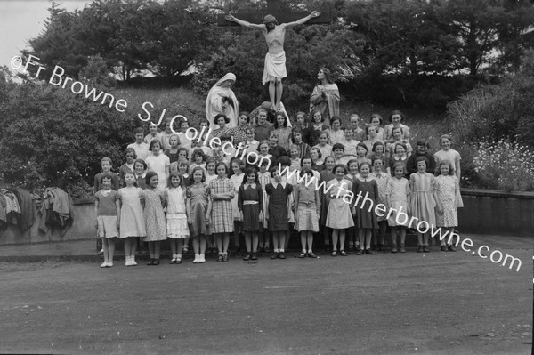 GROUP OF CHILDREN FROM NATIONAL SCHOOL AT CLOSE OF RETREAT